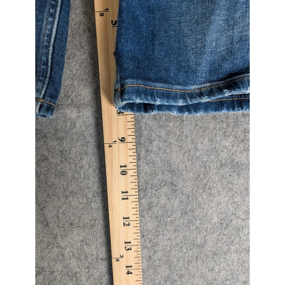 Calvin‎ Klein Jeans Mens Blue Denim Shorts Distressed Medium Wash Size 28